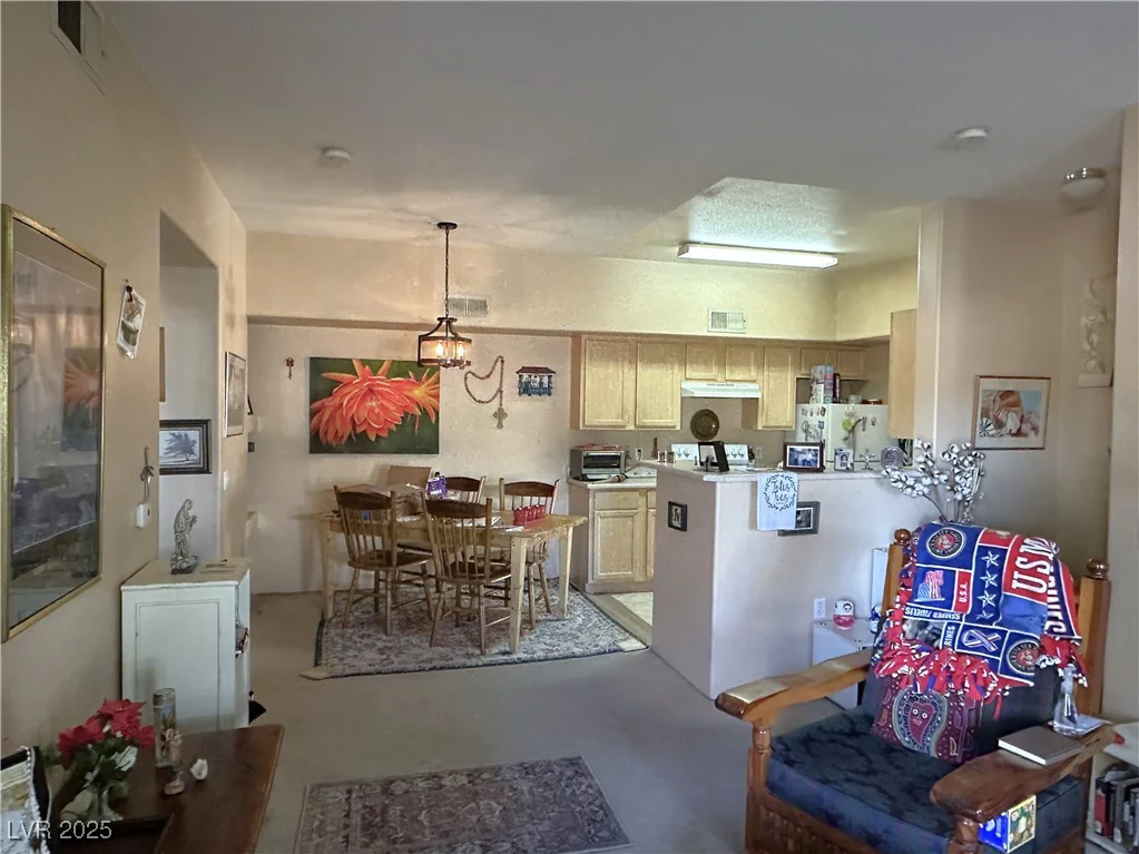 2615 Gary, Las Vegas, NV 89123