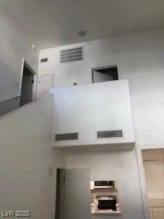 6965 Coral Rock, Las Vegas, NV 89108