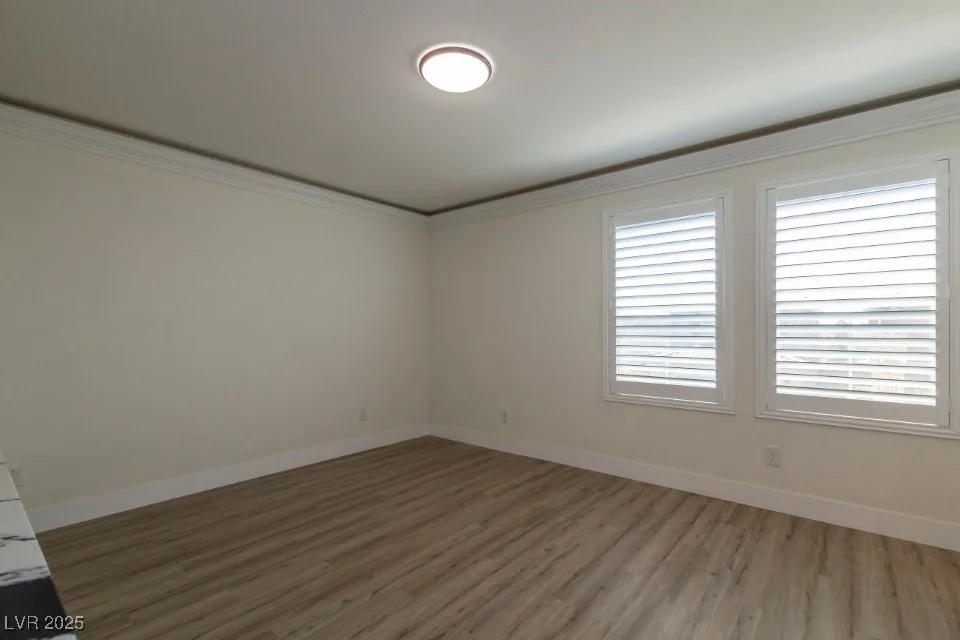 8446 Vacarez, Las Vegas, NV 89149