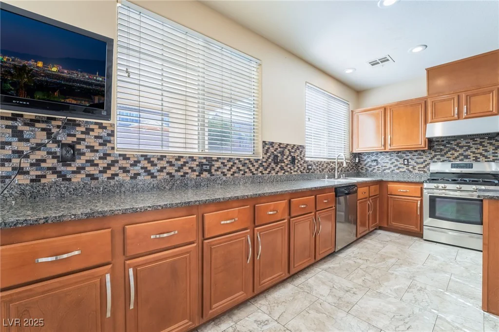 63 Crescent Palm, Henderson, NV 89002