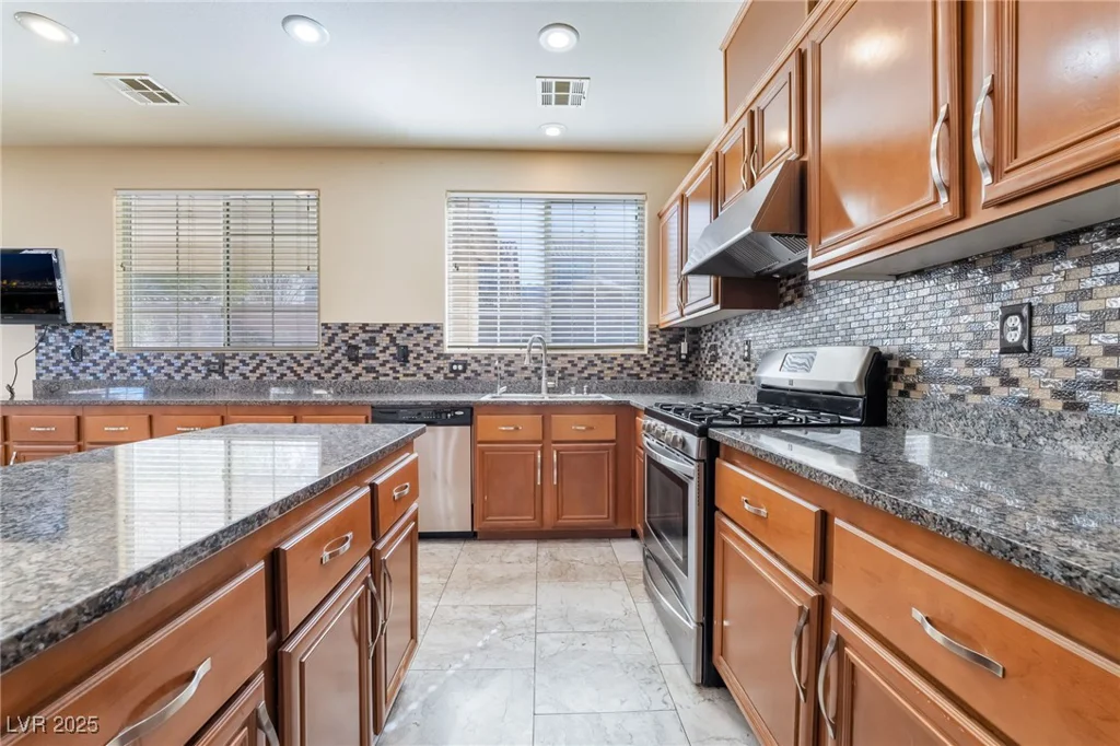 63 Crescent Palm, Henderson, NV 89002