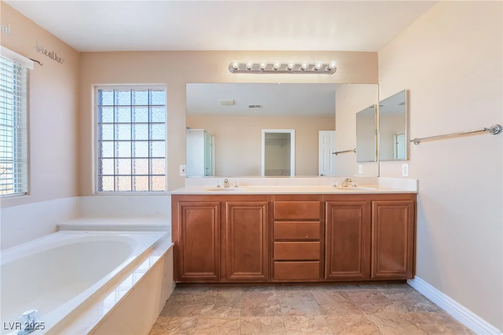 63 Crescent Palm, Henderson, NV 89002