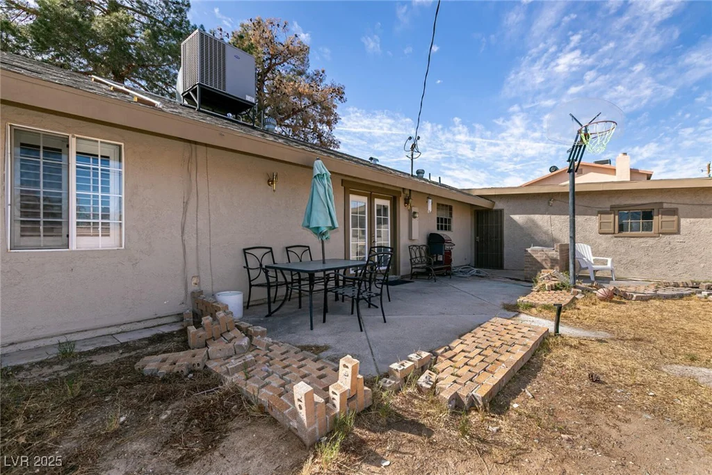 4726 Idaho, Las Vegas, NV 89104