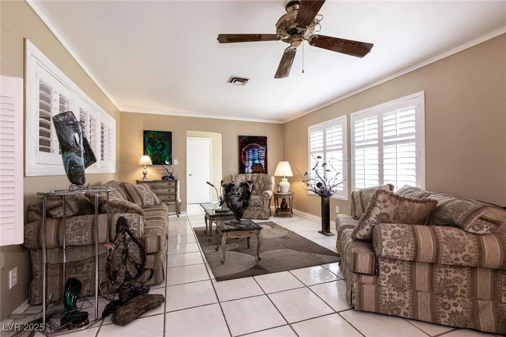4726 Idaho, Las Vegas, NV 89104