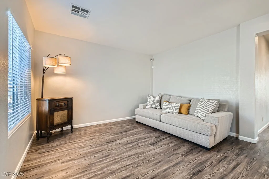 3925 Champagne Wood, North Las Vegas, NV 89031