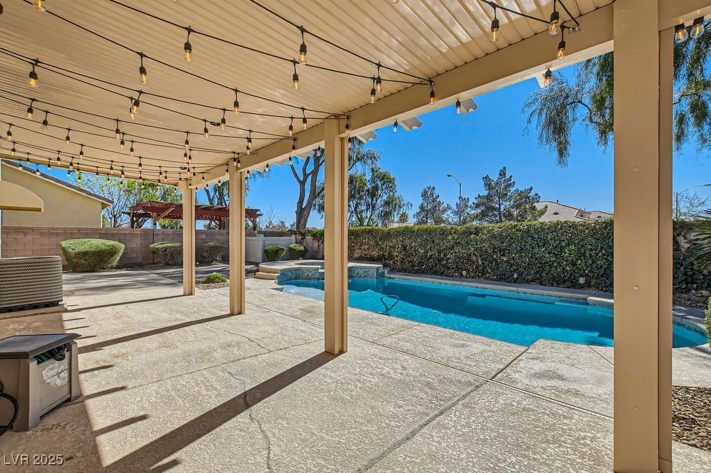 3925 Champagne Wood, North Las Vegas, NV 89031