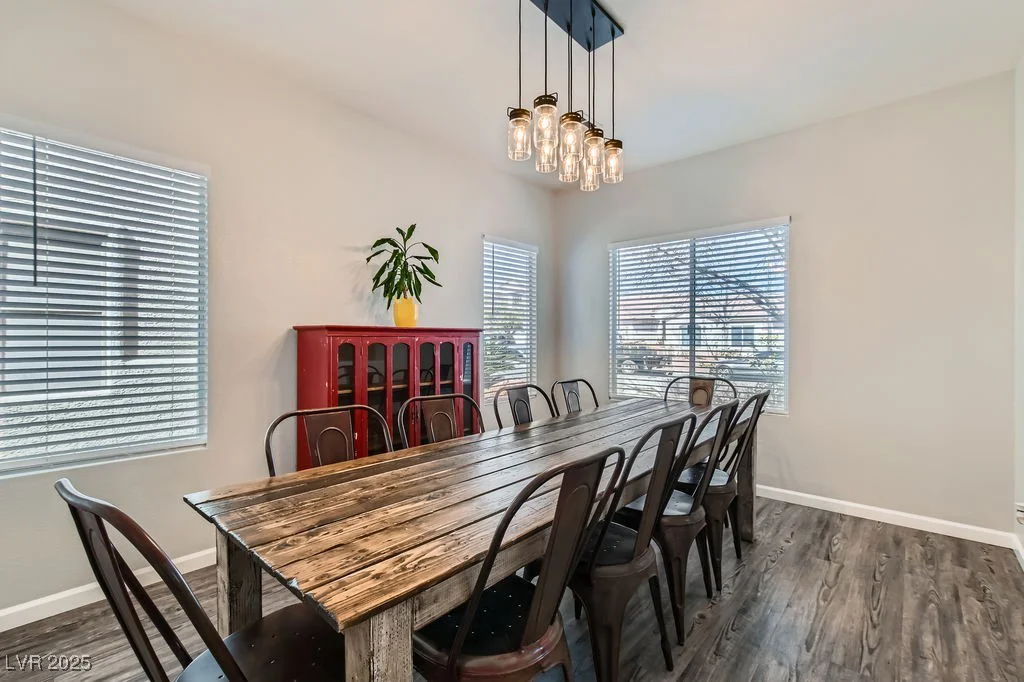 3925 Champagne Wood, North Las Vegas, NV 89031