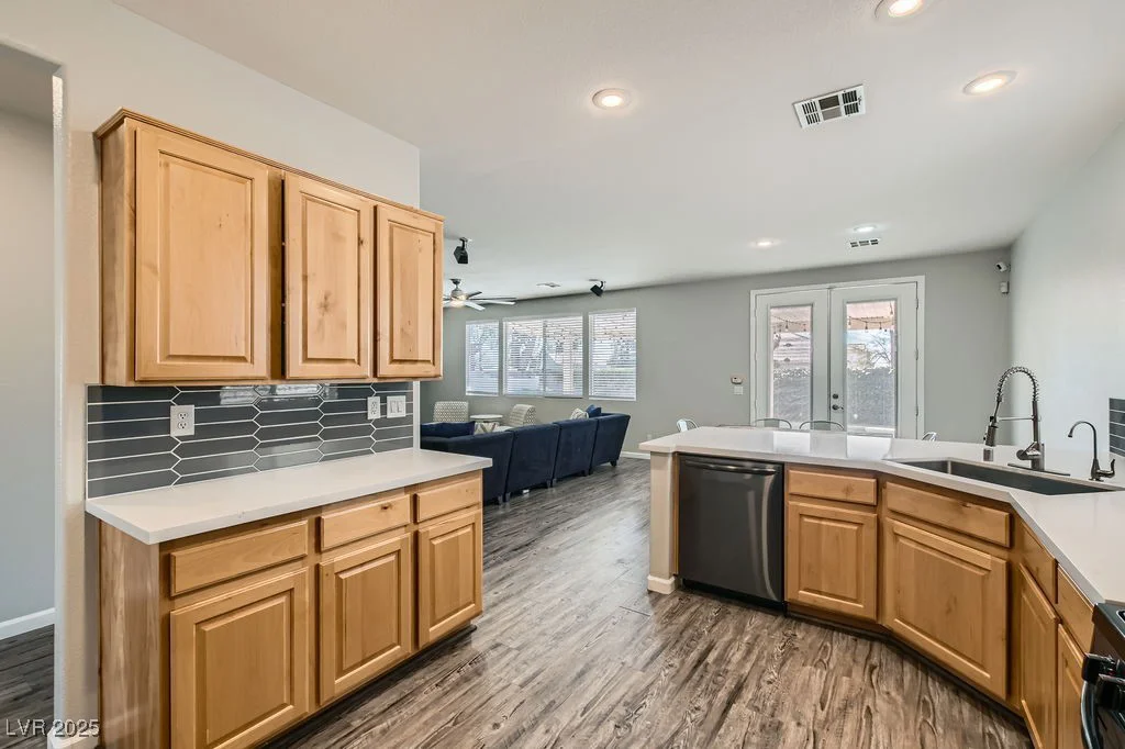 3925 Champagne Wood, North Las Vegas, NV 89031
