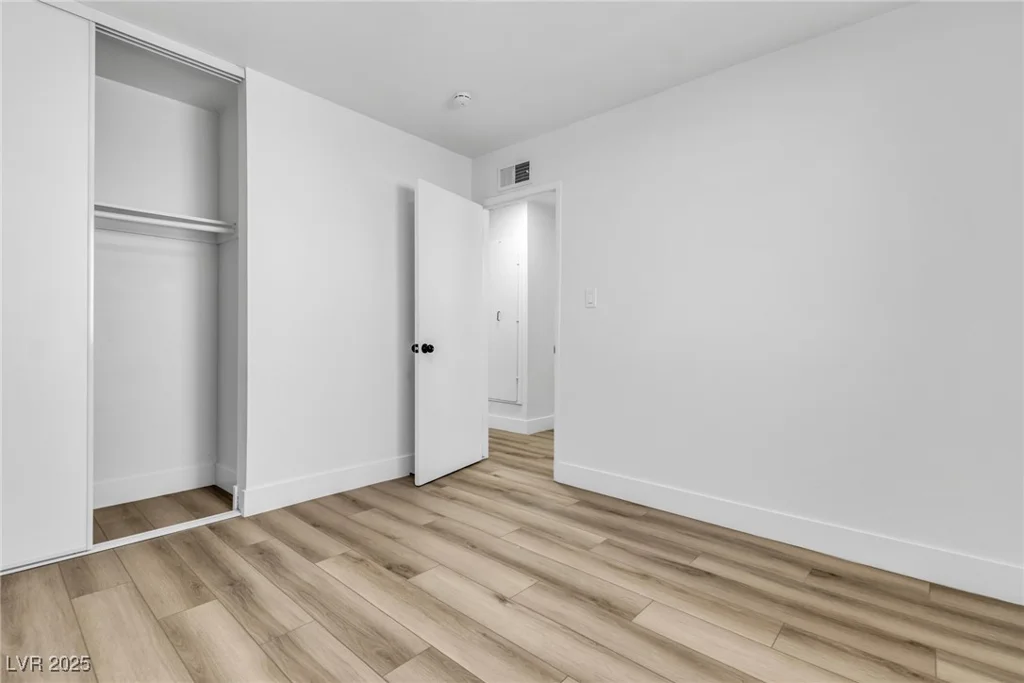 1940 Walker, Las Vegas, NV 89106