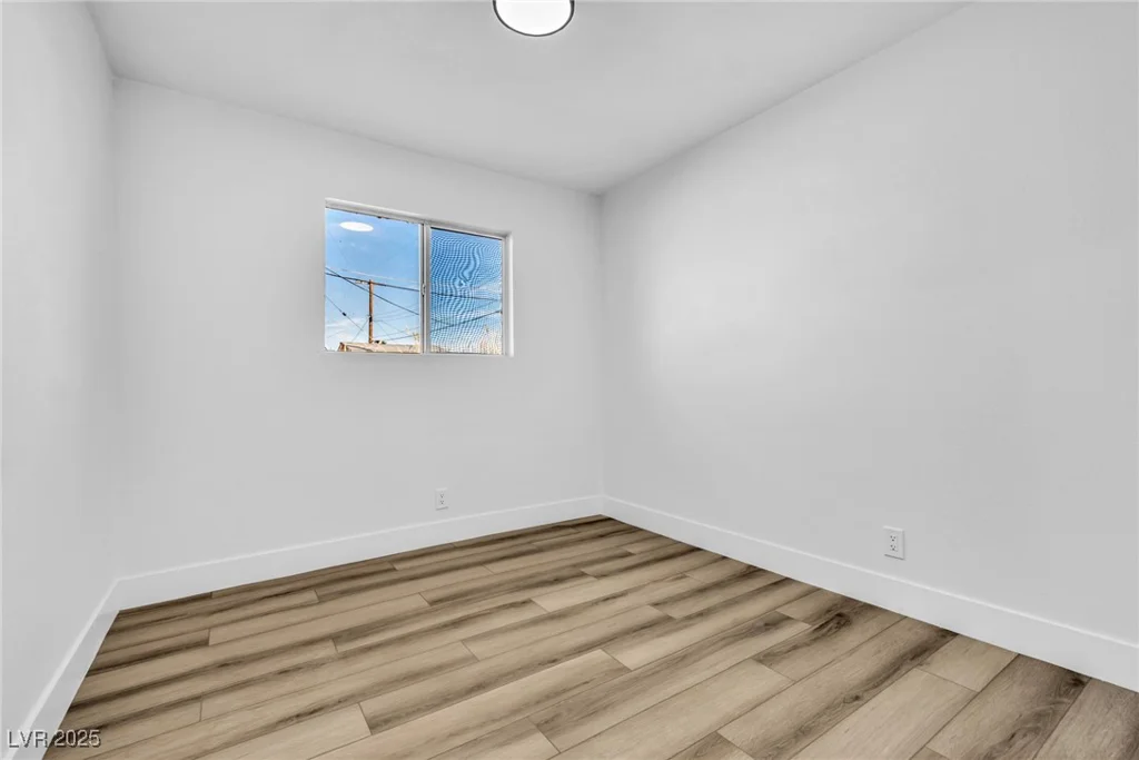 1940 Walker, Las Vegas, NV 89106