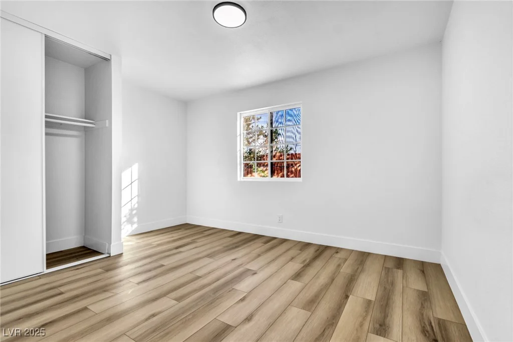 1940 Walker, Las Vegas, NV 89106