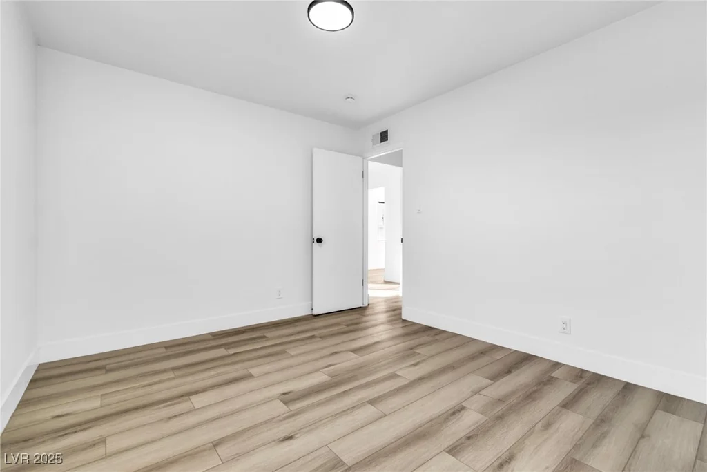 1940 Walker, Las Vegas, NV 89106