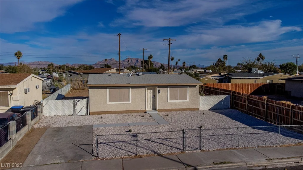 1940 Walker, Las Vegas, NV 89106