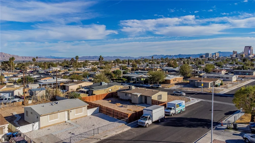 1940 Walker, Las Vegas, NV 89106