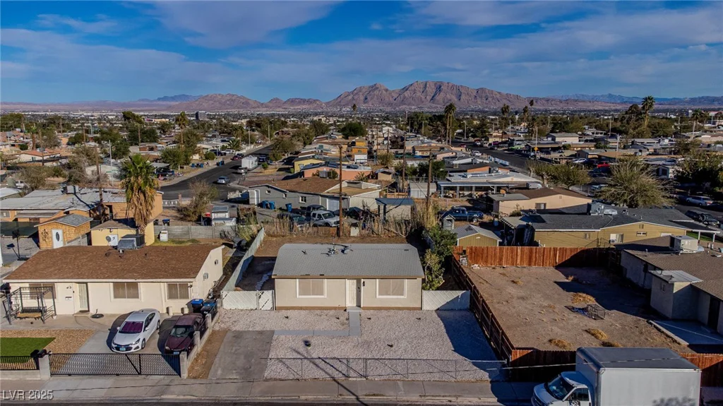 1940 Walker, Las Vegas, NV 89106