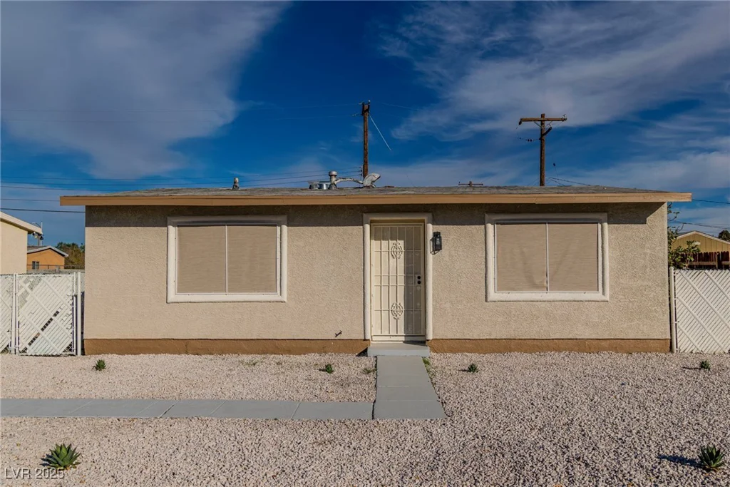 1940 Walker, Las Vegas, NV 89106