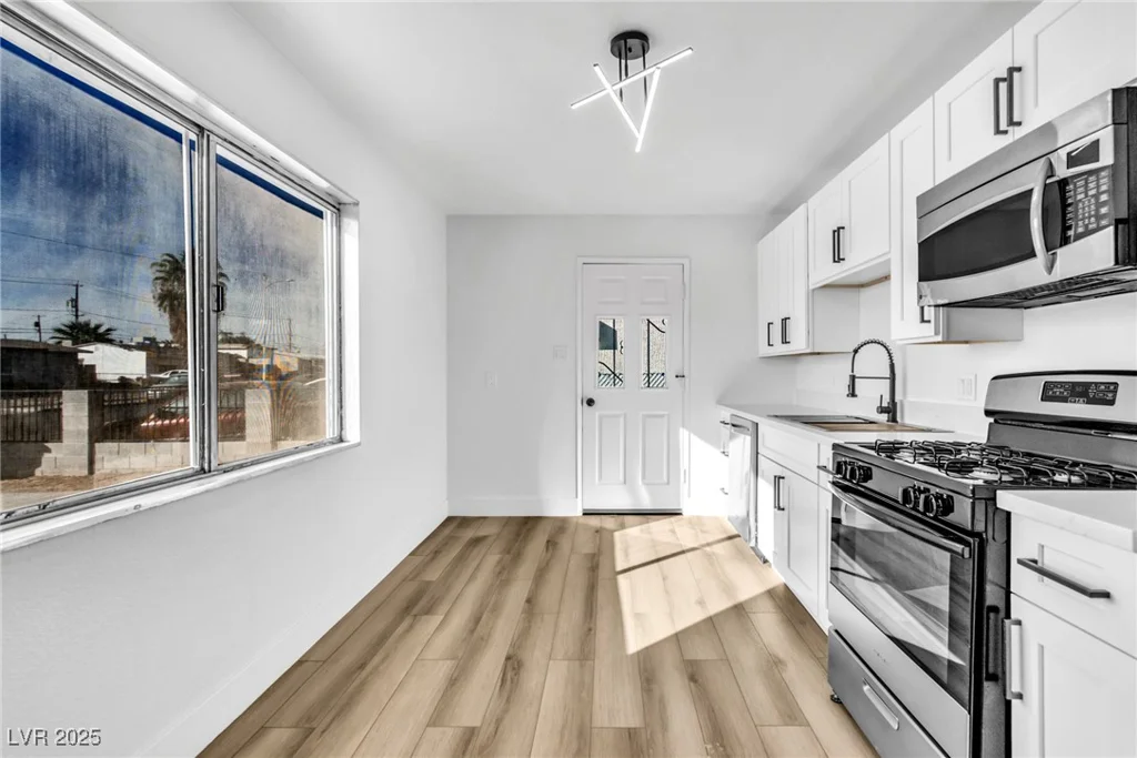 1940 Walker, Las Vegas, NV 89106