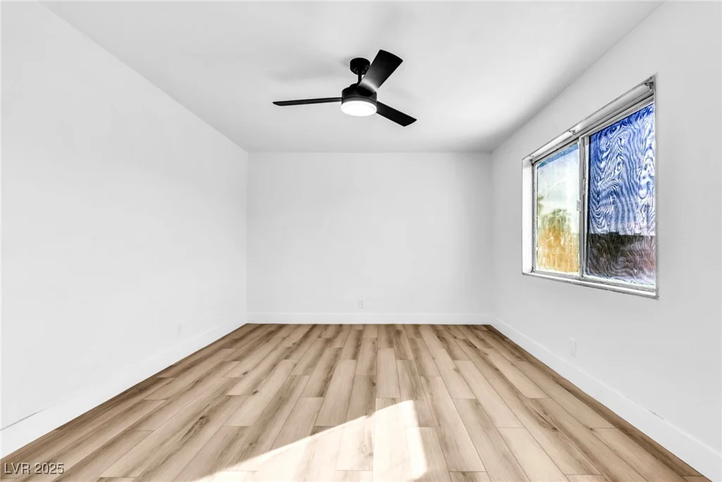 1940 Walker, Las Vegas, NV 89106