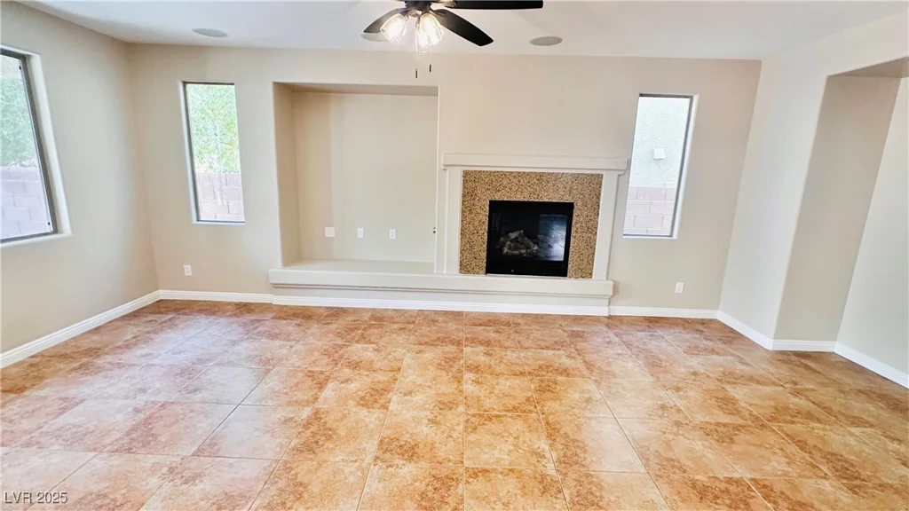 8216 Chimney Bluffs, North Las Vegas, NV 89085