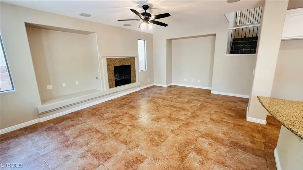8216 Chimney Bluffs, North Las Vegas, NV 89085