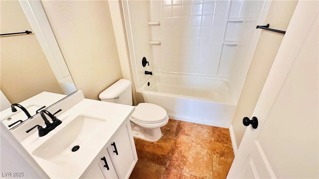 8216 Chimney Bluffs, North Las Vegas, NV 89085