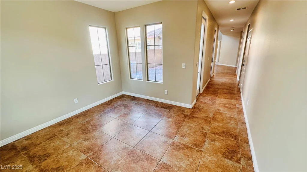 8216 Chimney Bluffs, North Las Vegas, NV 89085