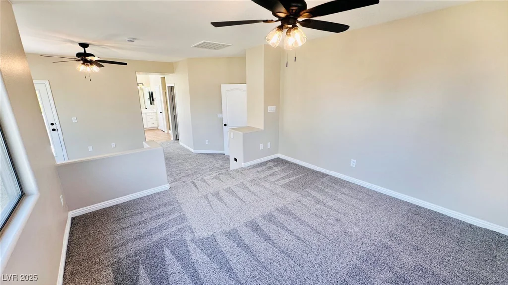 8216 Chimney Bluffs, North Las Vegas, NV 89085