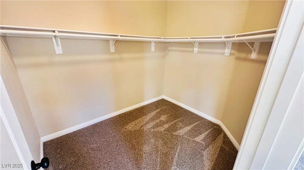 8216 Chimney Bluffs, North Las Vegas, NV 89085