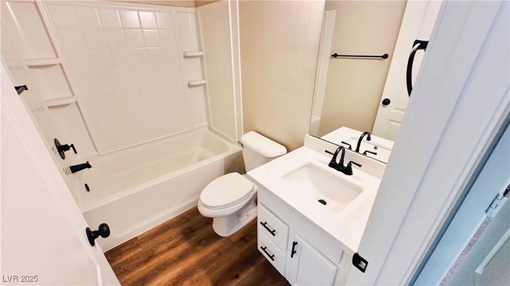 8216 Chimney Bluffs, North Las Vegas, NV 89085