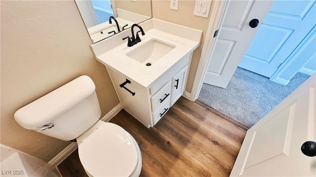 8216 Chimney Bluffs, North Las Vegas, NV 89085