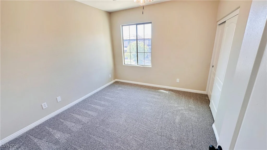 8216 Chimney Bluffs, North Las Vegas, NV 89085