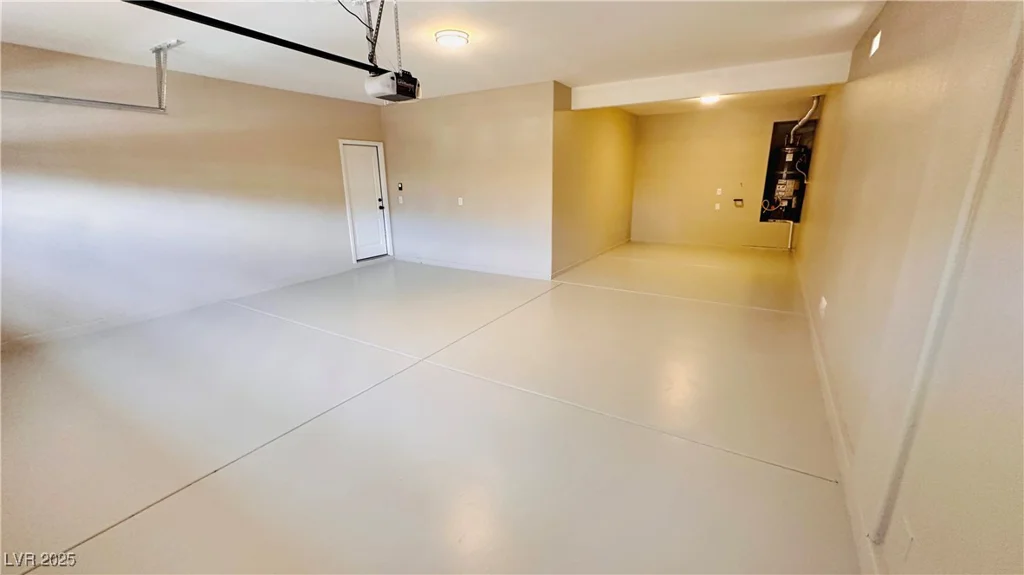 8216 Chimney Bluffs, North Las Vegas, NV 89085