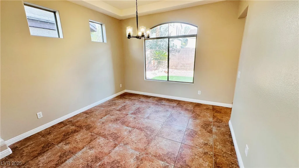 8216 Chimney Bluffs, North Las Vegas, NV 89085
