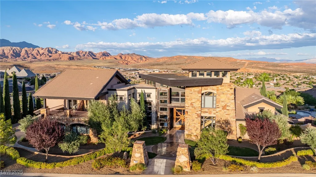 1558 Harvard, Washington, UT 84780