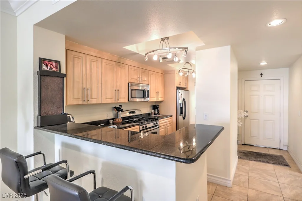 210 Flamingo, Las Vegas, NV 89169