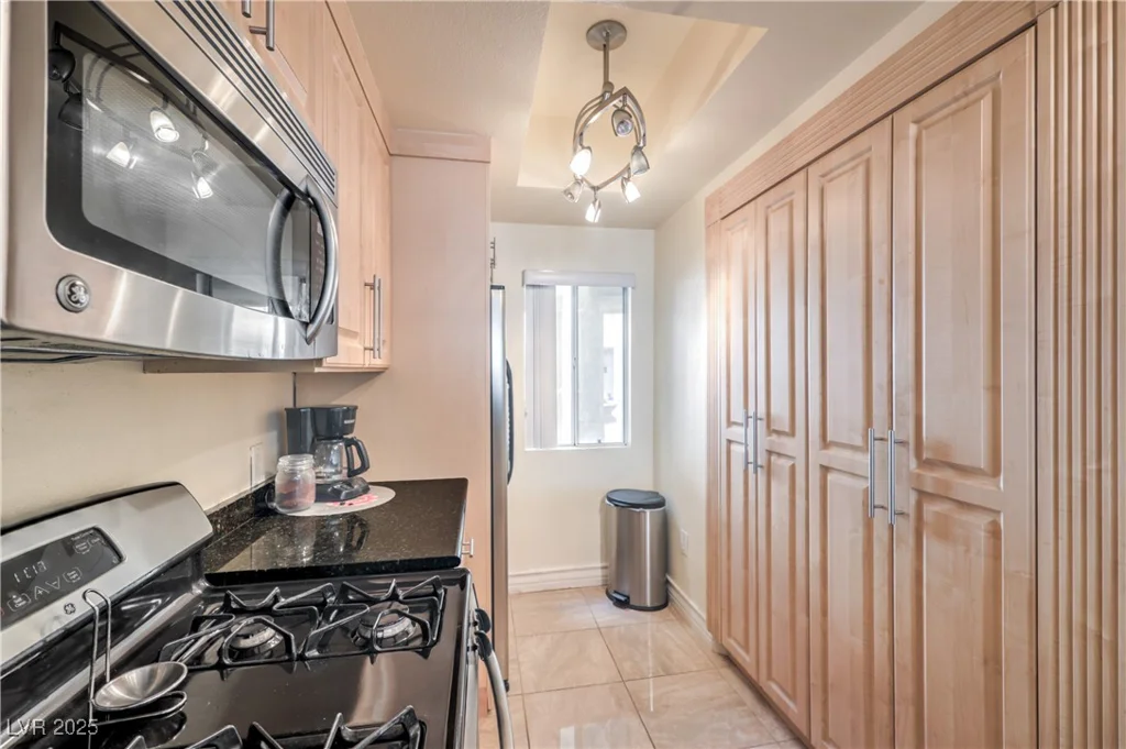 210 Flamingo, Las Vegas, NV 89169
