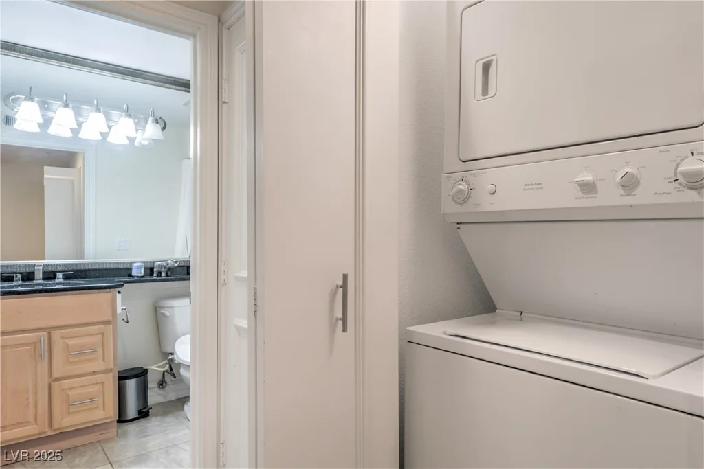 210 Flamingo, Las Vegas, NV 89169