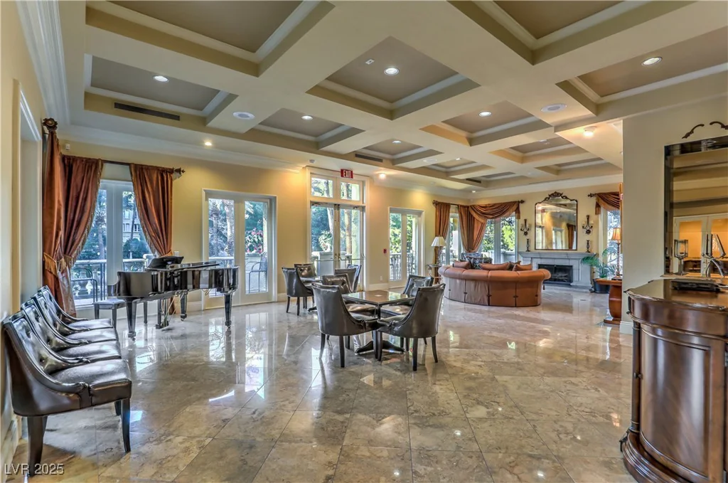 210 Flamingo, Las Vegas, NV 89169