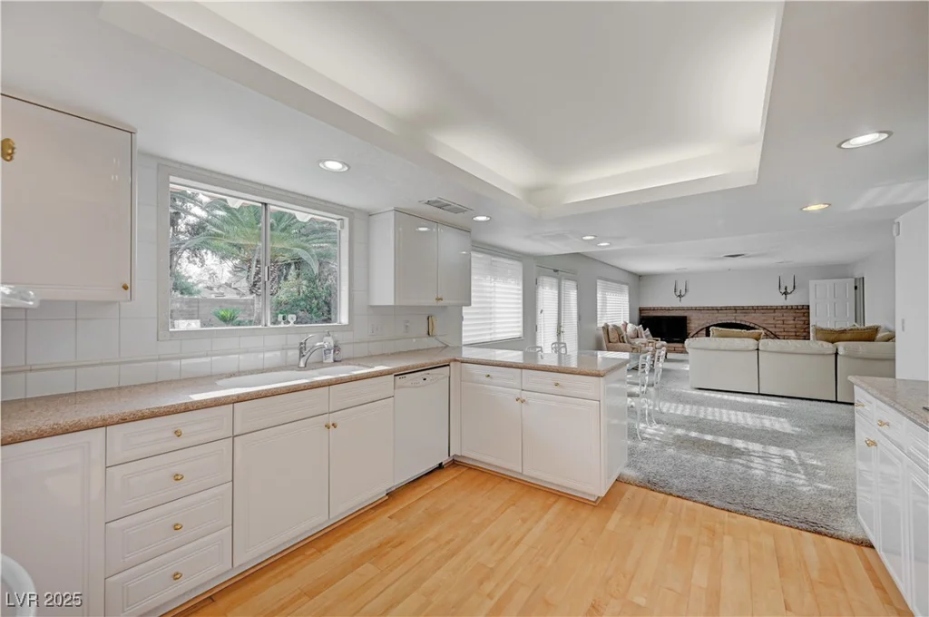 208 Stonewood, Las Vegas, NV 89107