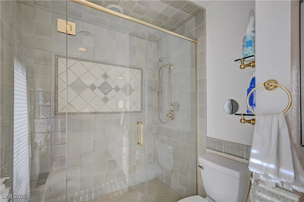 208 Stonewood, Las Vegas, NV 89107
