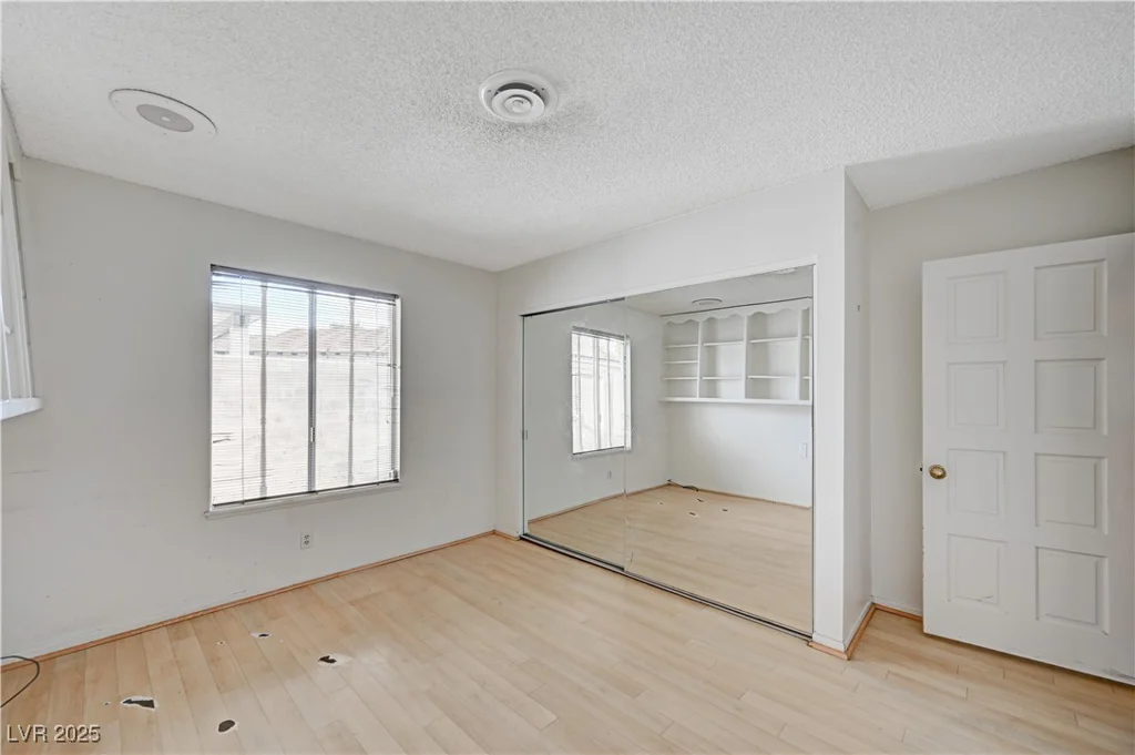 208 Stonewood, Las Vegas, NV 89107