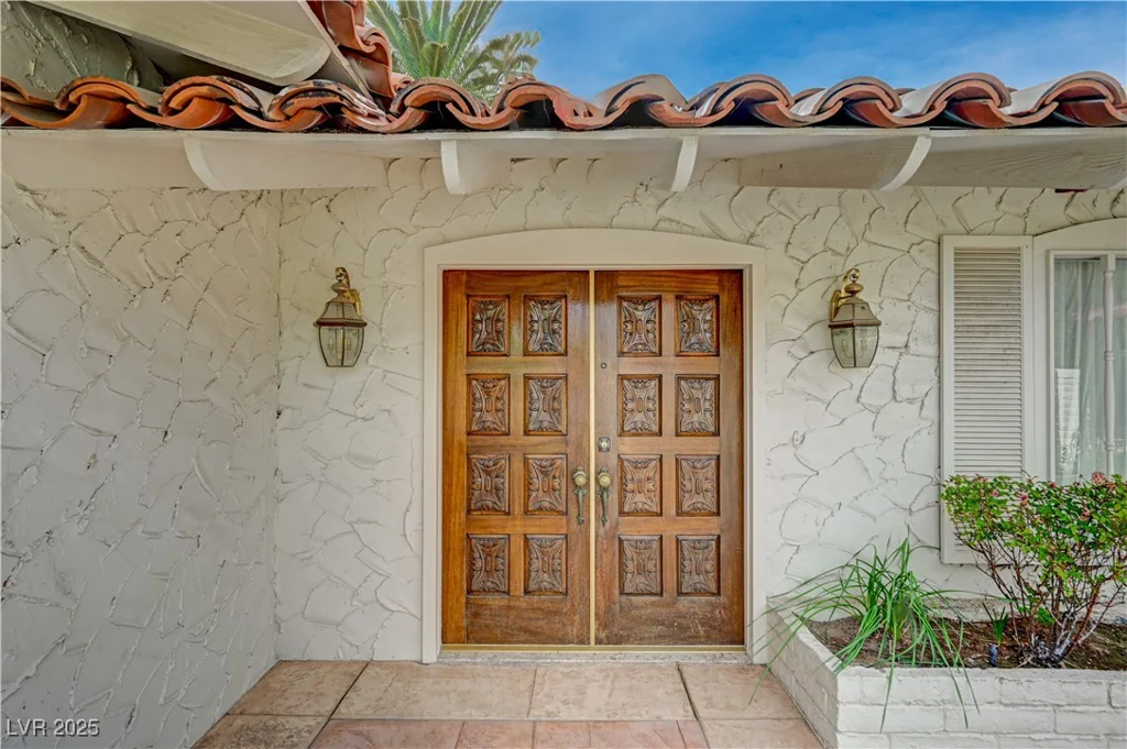 208 Stonewood, Las Vegas, NV 89107