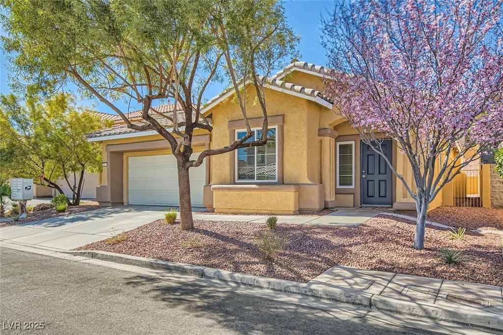 813 Royal Elm, Las Vegas, NV 89144
