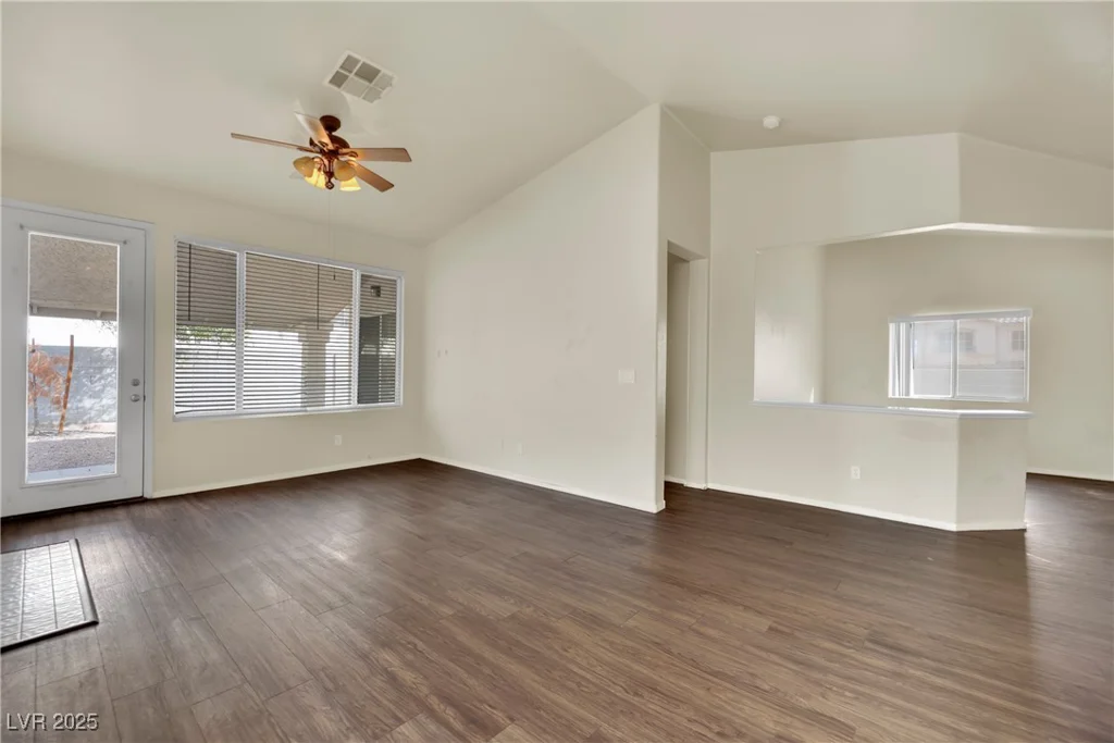 7608 Sierra Paseo, Las Vegas, NV 89128