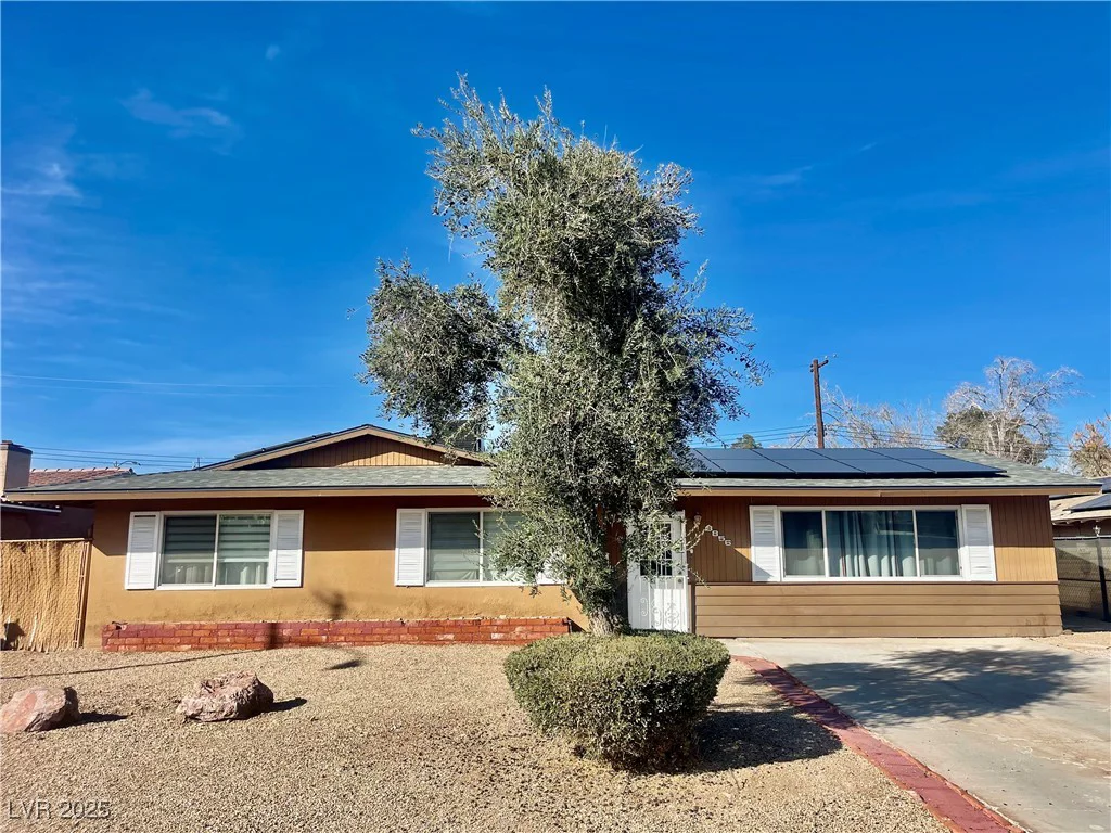 3856 Commanche, Las Vegas, NV 89121