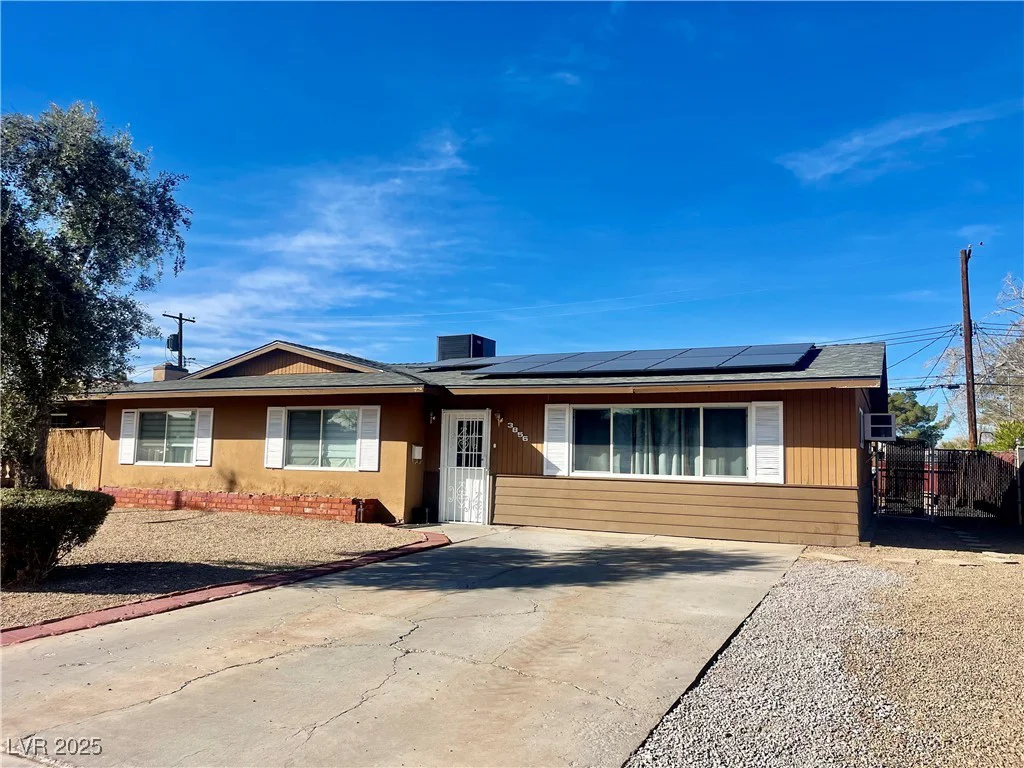 3856 Commanche, Las Vegas, NV 89121