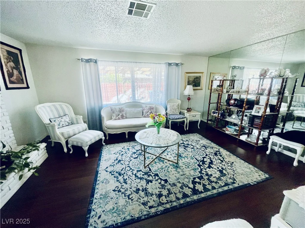 3856 Commanche, Las Vegas, NV 89121