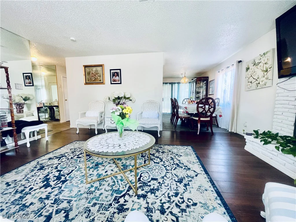 3856 Commanche, Las Vegas, NV 89121