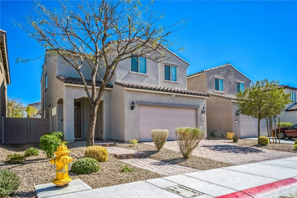 5628 Ridgeland, North Las Vegas, NV 89031