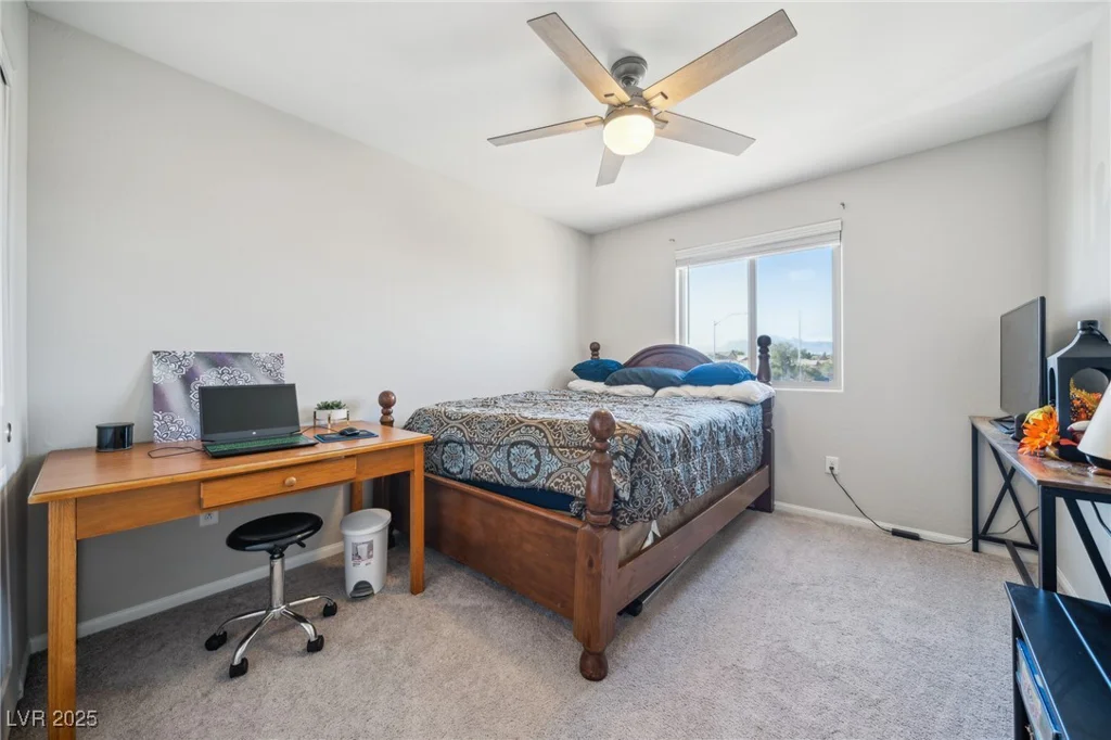 5628 Ridgeland, North Las Vegas, NV 89031
